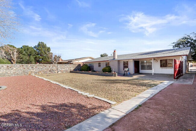 Building Photo - 10529 Texwood Ave