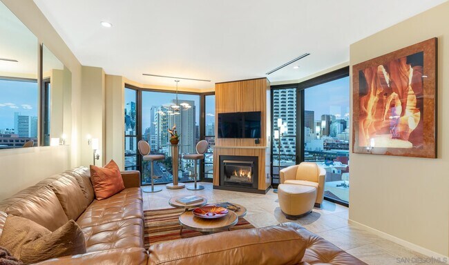 Foto del edificio - 500 W Harbor Dr