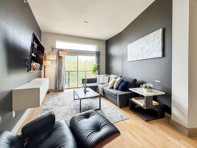 Building Photo - 2901 Indiana St