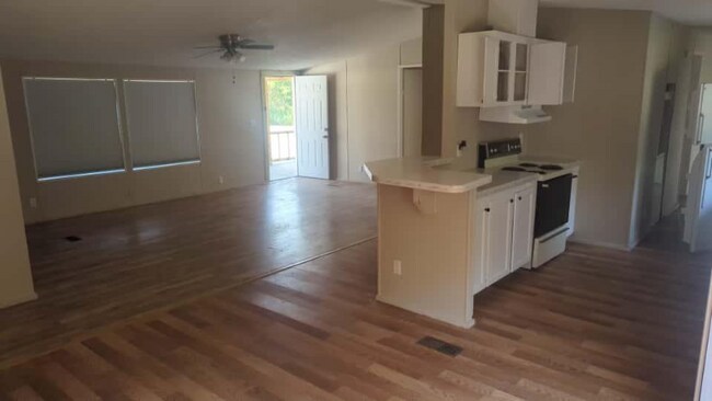 Foto del edificio - 114B Ava Ln