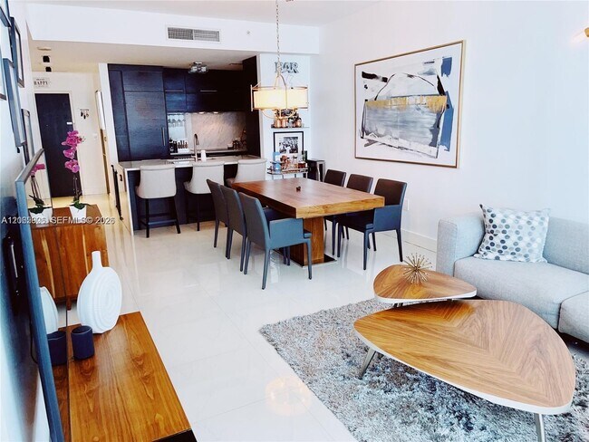 Foto del edificio - 900 Biscayne Blvd