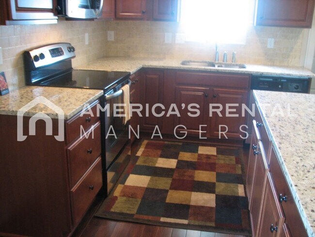 Building Photo - Home for rent in Hoover!!! Available to Vi...