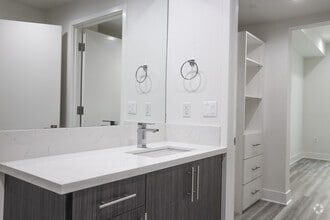 2BR, 2BA-1002 SF - The Luxe Residential
