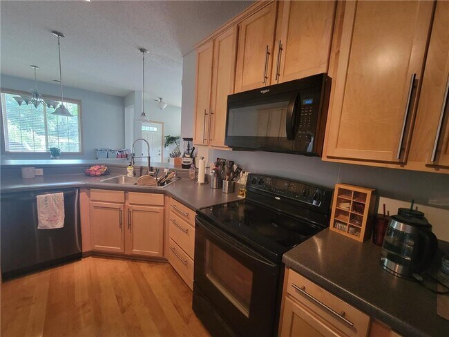 Building Photo - 6801 Merrimac Ln N