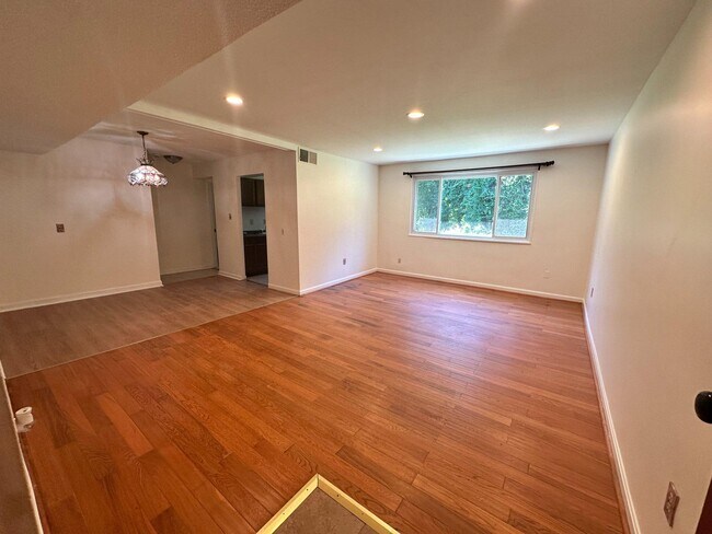 Foto del edificio - 3831 Hamilton St
