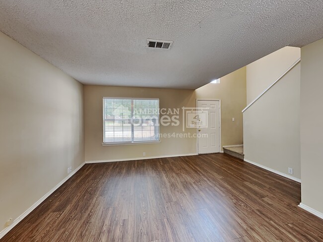 Building Photo - 1008 Greenbend Drive