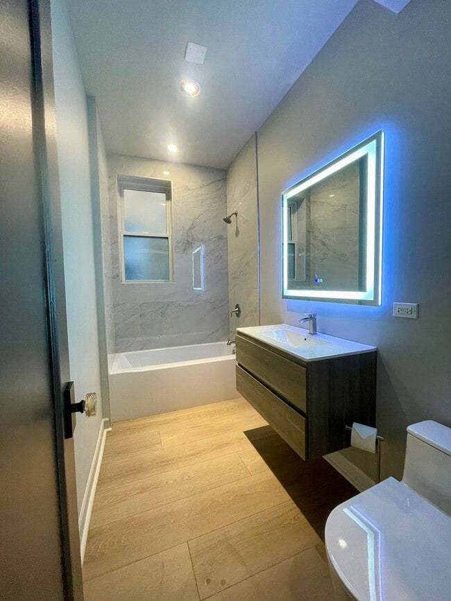 Foto del edificio - 1059 W Columbia Ave