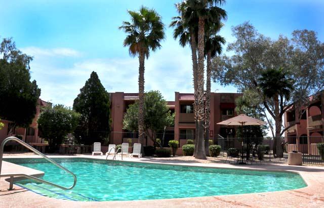 Piscina - St. Phillips Corner Apartments