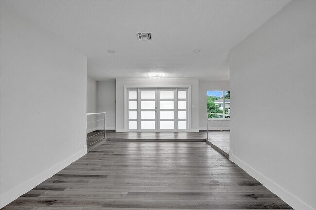 Building Photo - 5361 SW 7th St