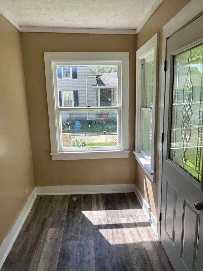 Building Photo - BELOW MARKET RENT!