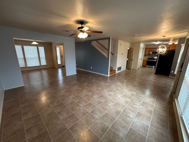 Building Photo - 4Bd/2.5Ba in Killeen, TX!