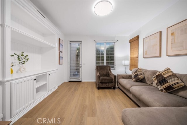 Building Photo - 102 Chantilly