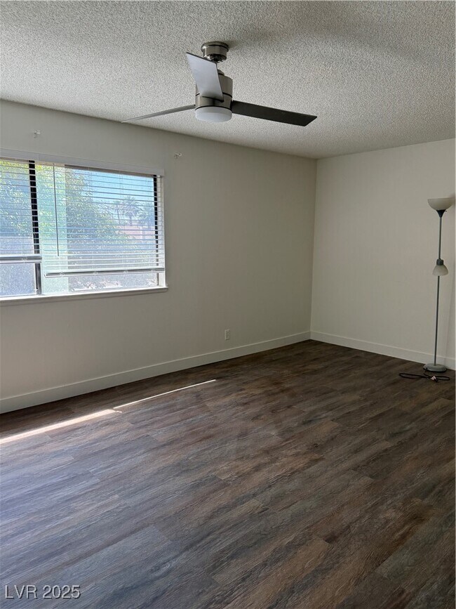 Foto del edificio - 3249 Liahona Way