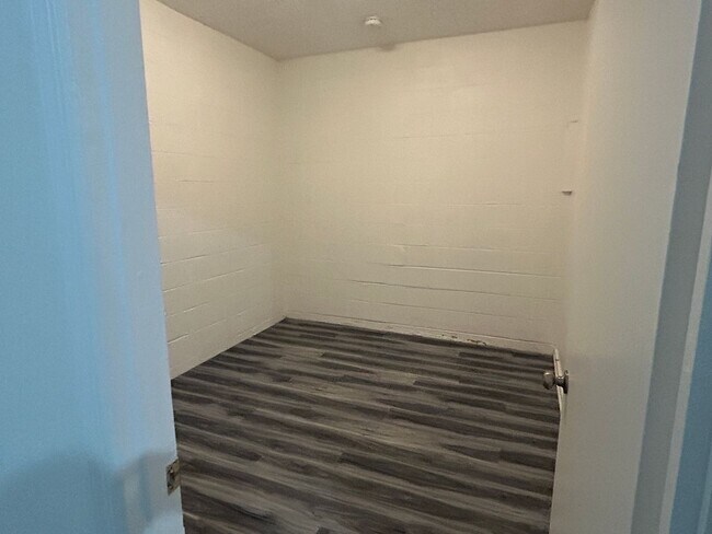 Foto del edificio - 4758 Trenton Dr