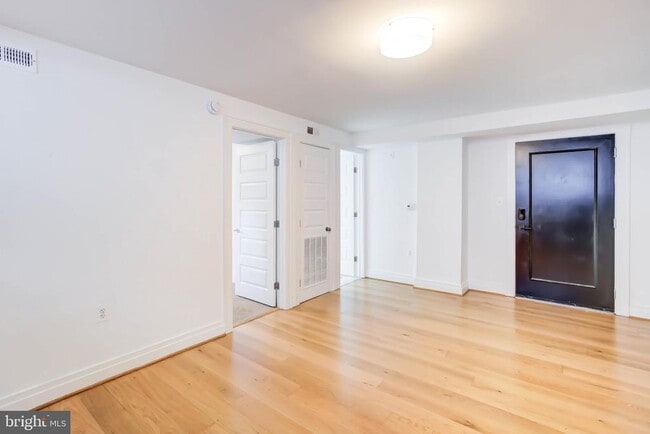 Building Photo - 3625 16th St NW