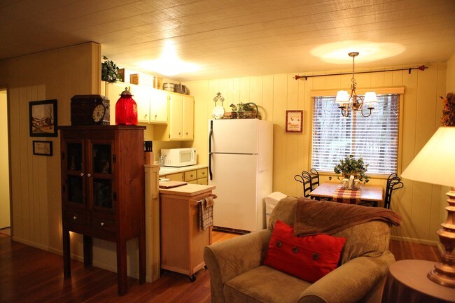 Kitchen - 1712 Sierra Pine Loop