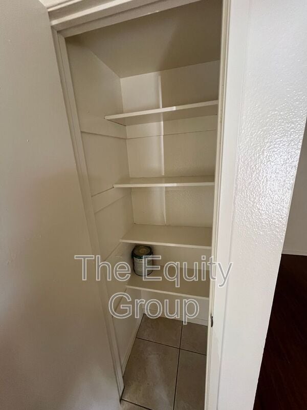 Foto del edificio - 1307 S Court St