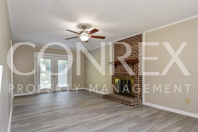 Building Photo - Delightful 3 Bedroom Home