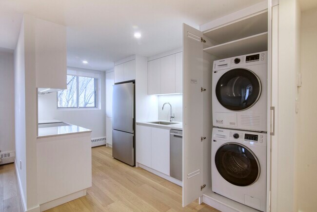 Photo du bâtiment - 4800 Maisonneuve Blvd W