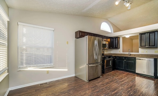 Building Photo - 1496 Meadowlark Ln