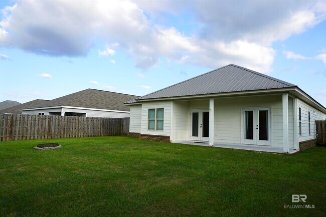 Building Photo - 17349 Lewis Smith Dr