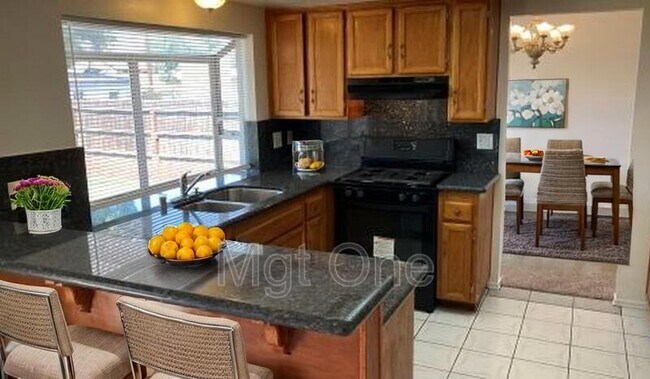 Foto del edificio - 24670 Goldston Ct