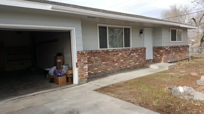 Building Photo - 1512 N Edmonds Dr