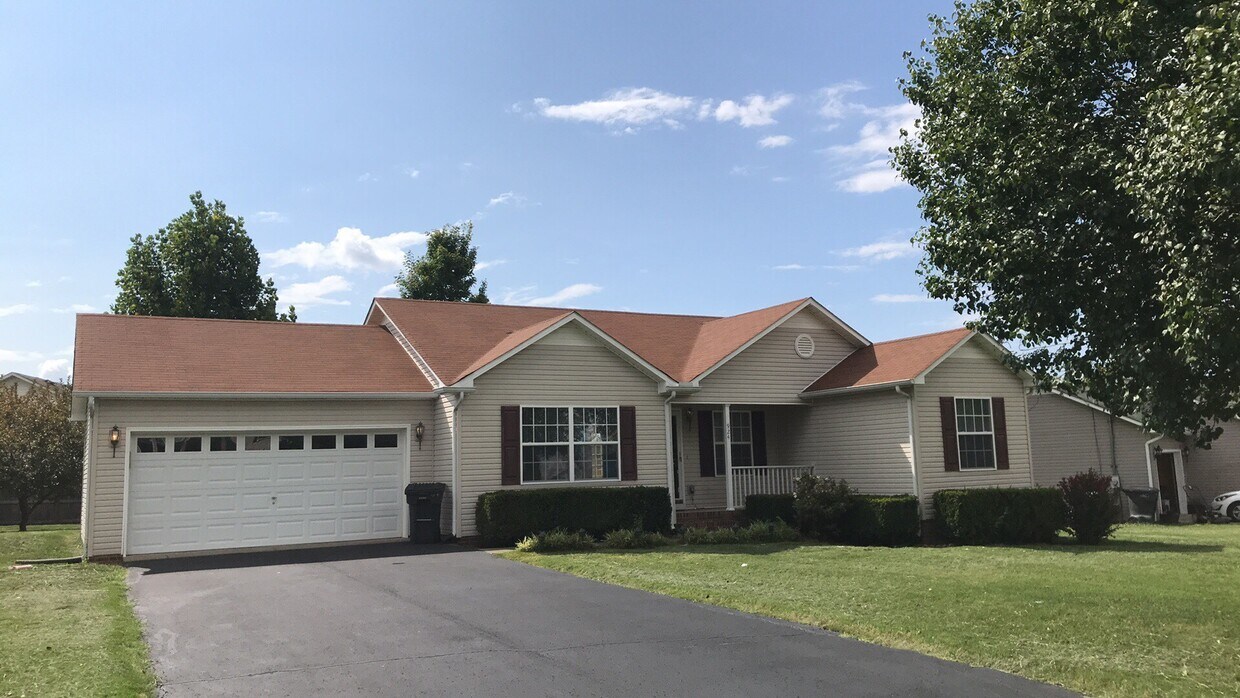 3 Bedroom 2 Bath in Columbia! House Rental in Columbia, TN