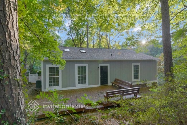 Building Photo - 1243 Gatehouse Dr