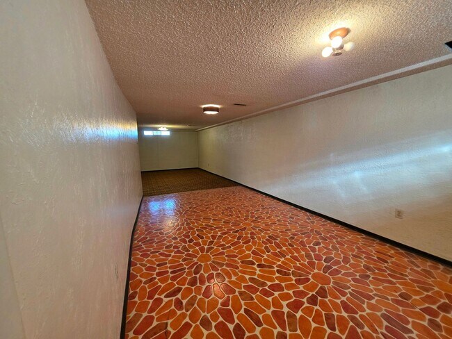 Foto del edificio - 302 Morrison Ave