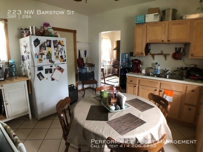 Building Photo - 223 NW Barstow St