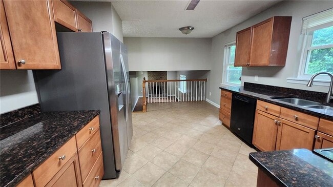 Foto del edificio - 4011 Pinehurst Pl