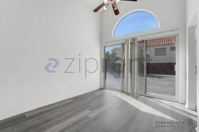 Foto del edificio - 10005 Dove Ridge Dr