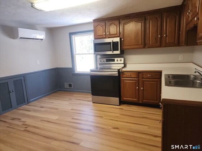 Foto del edificio - 81 Middlefield St