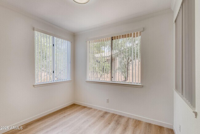 Foto del edificio - 7009 E Acoma Dr