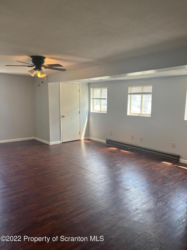 12 Radcliffe St, Pittston, PA 18640 Room for Rent in Pittston, PA