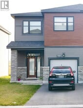 Building Photo - 322 Gisborne Pl
