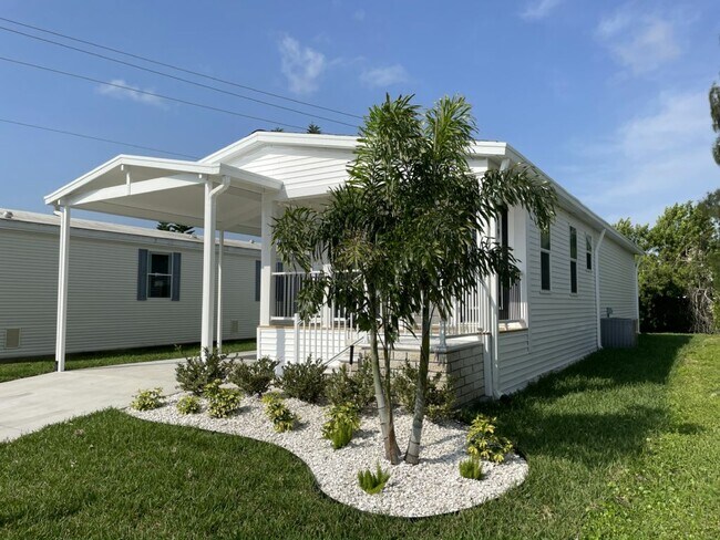 Foto del edificio - 5558 Whistling Tree Ln