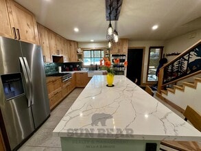 Building Photo - 978 Glenrock Ct