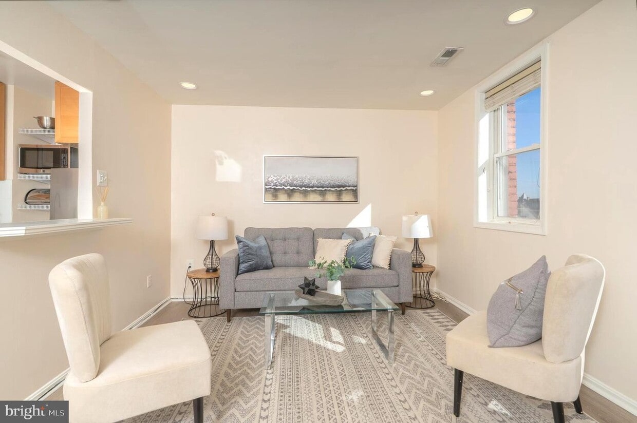 Photo - 1420 Harvard St NW (Washington, DC)