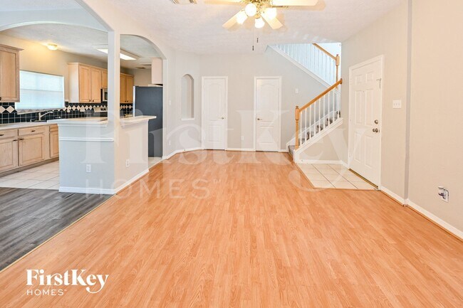 Foto del edificio - 2803 Spring Dusk Ln