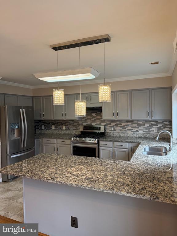 Foto del edificio - 16820 Jed Forest Ln