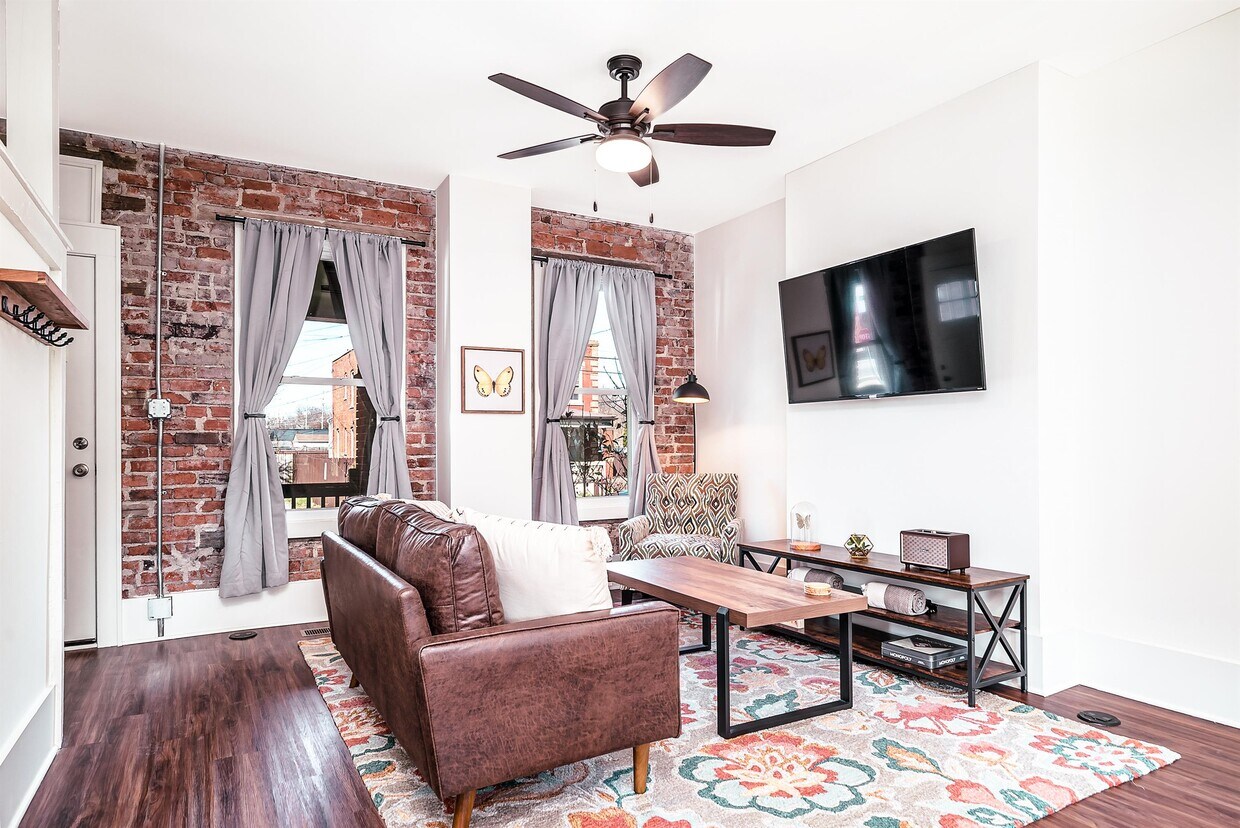 465 E Gates St, Columbus, OH 43206 Townhome Rentals in Columbus OH