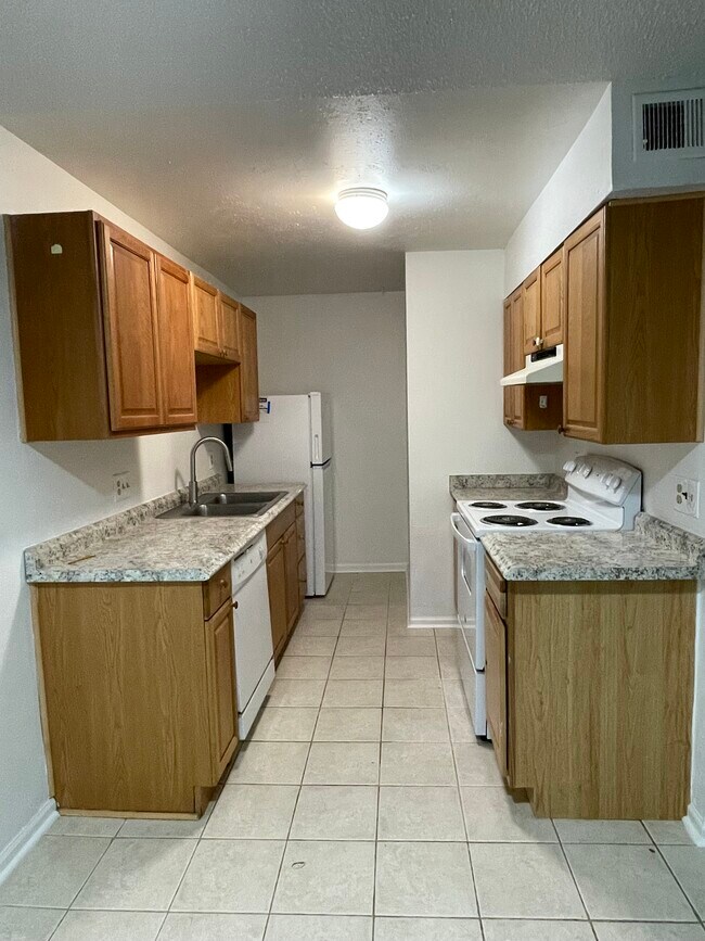 Foto del edificio - 16259 W 10th Ave