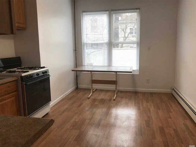 Foto del edificio - 2310 Beaumont Ave