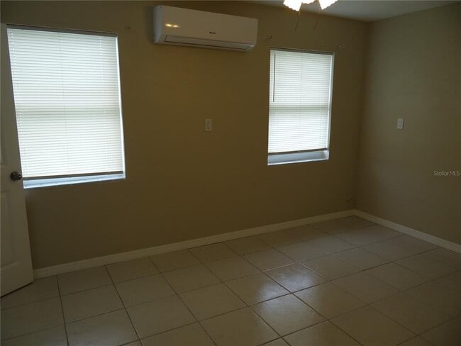 Building Photo - 14201 Marguerite Dr