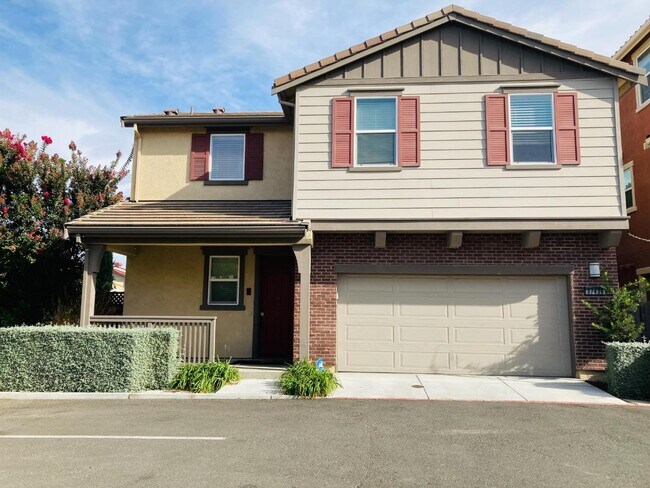 Foto del edificio - 37436 Talamore Common