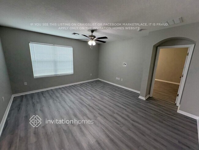 Foto del edificio - 15532 Rose Grove Dr