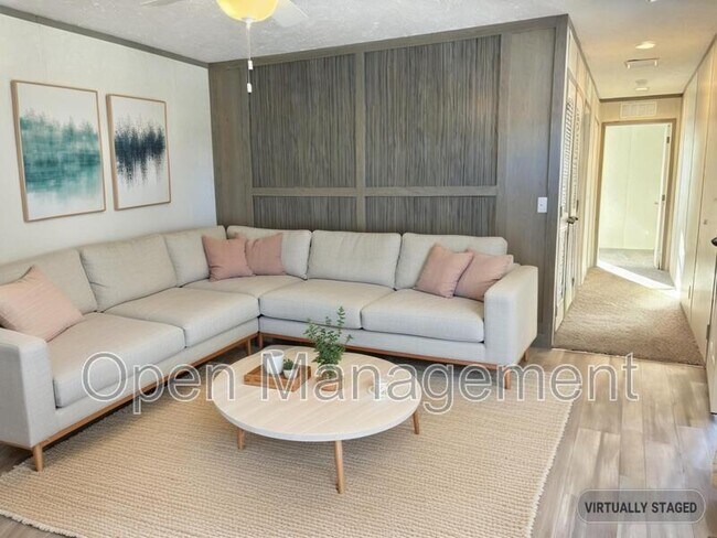 Foto del edificio - 825 1st Ave E