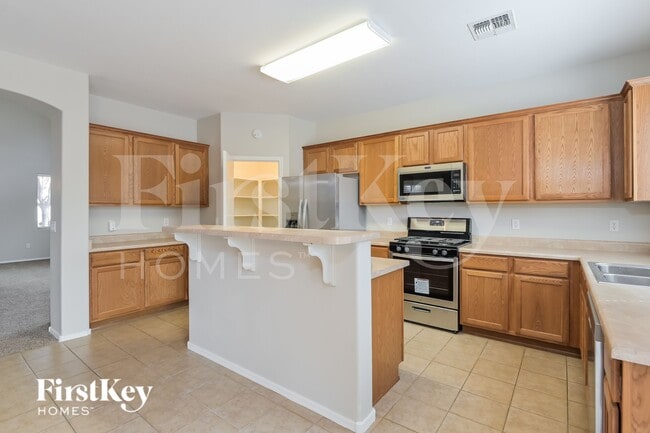 Building Photo - 10616 S Lucius Dr